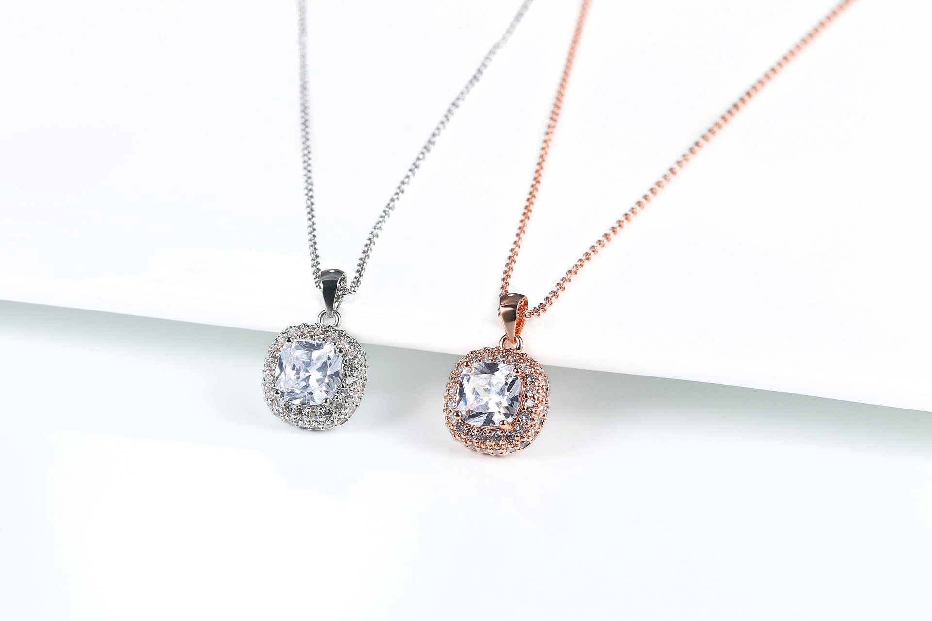 Trendy Square Chain Women&