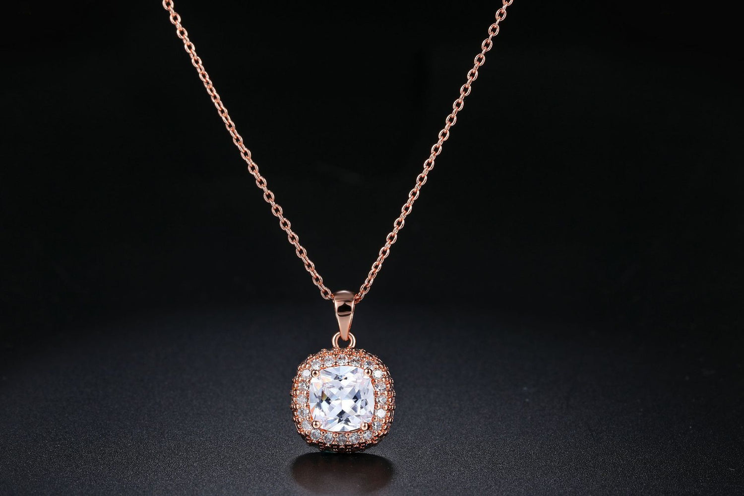 Trendy Square Chain Women&